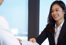 Việc làm thêm nhân viên lễ tân khách sạn và 5 kỹ năng cần có