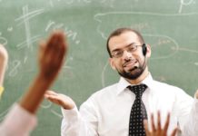 Assistant teacher là gì