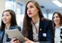 Ngành quản trị kinh doanh nên học trường nào tốt nhất 2021?